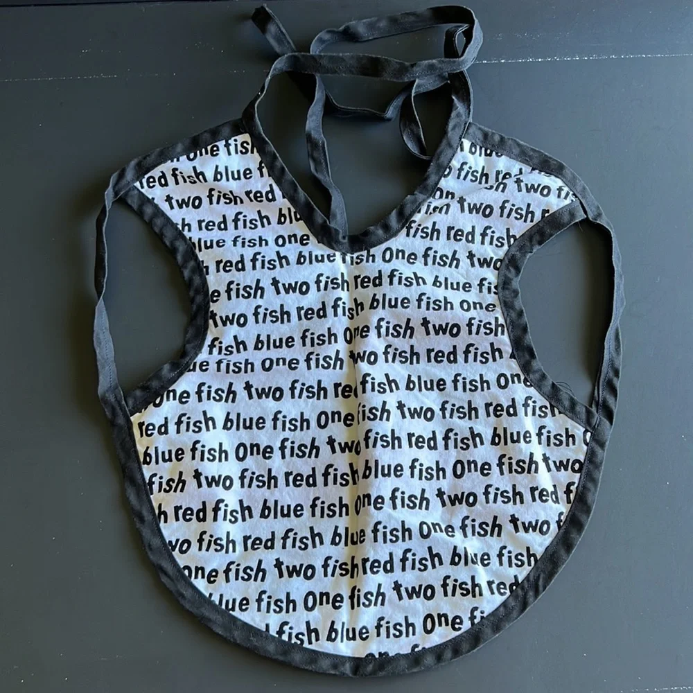 ‼️ Dr Seuss Bib